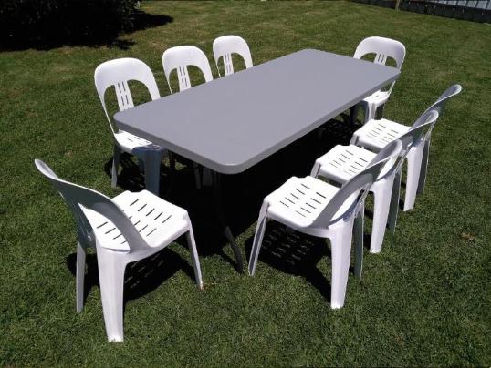 table and chair configuration 001